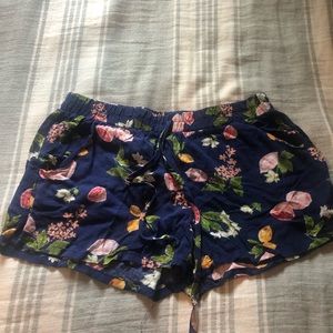 Fabric pattered shorts